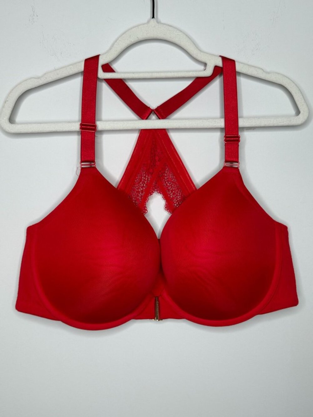 Cacique Red Front-Close Lace Racerback Bra Size 44DD